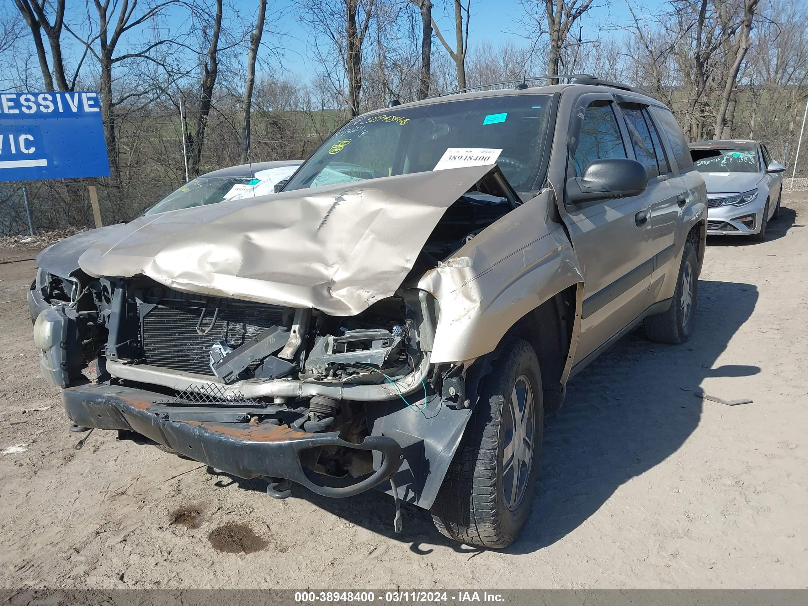 Photo 1 VIN: 1GNDT13S852271564 - CHEVROLET TRAILBLAZER 