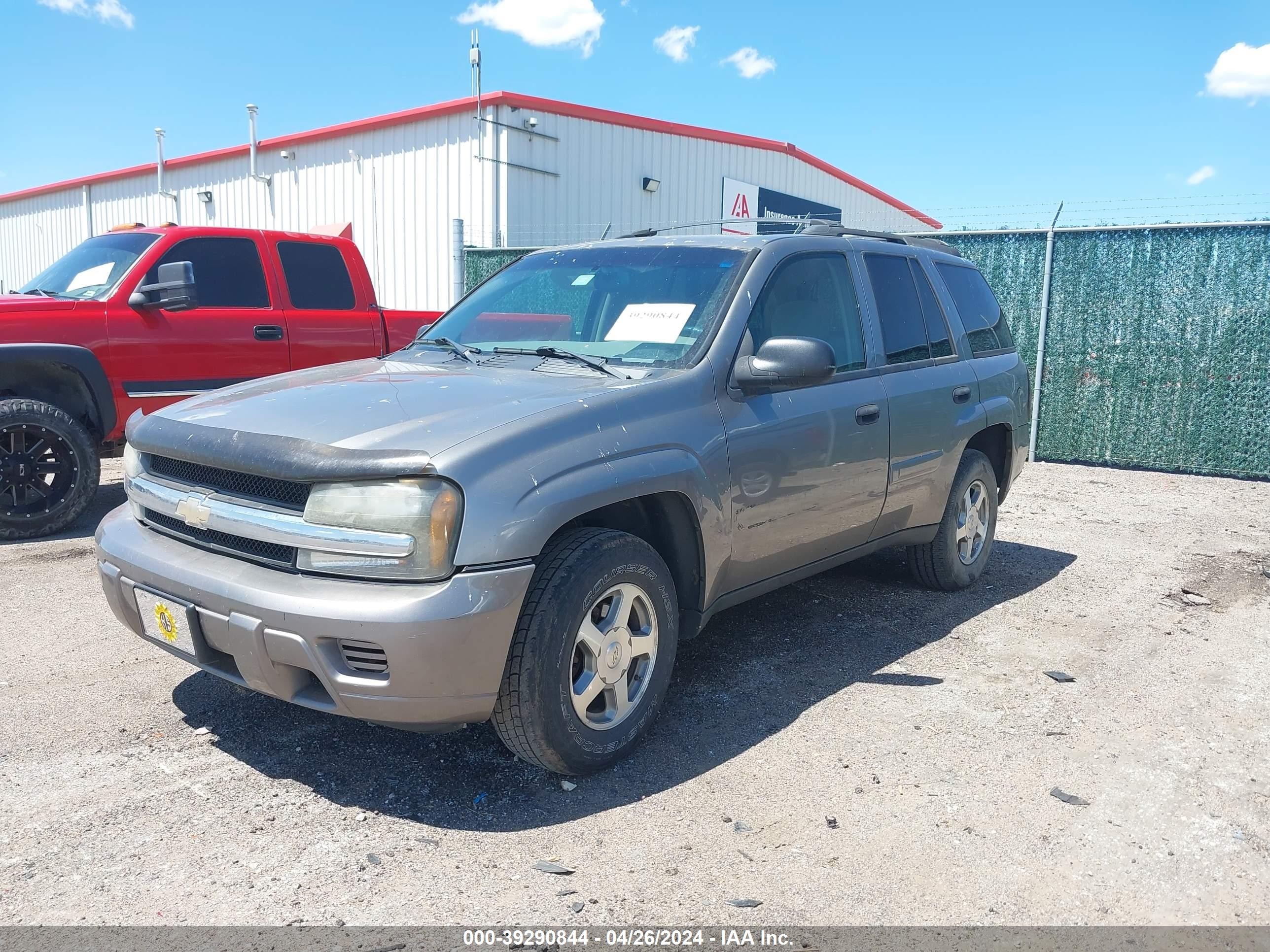 Photo 1 VIN: 1GNDT13S862106857 - CHEVROLET TRAILBLAZER 