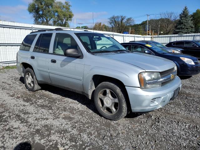 Photo 3 VIN: 1GNDT13S872182001 - CHEVROLET TRAILBLAZE 