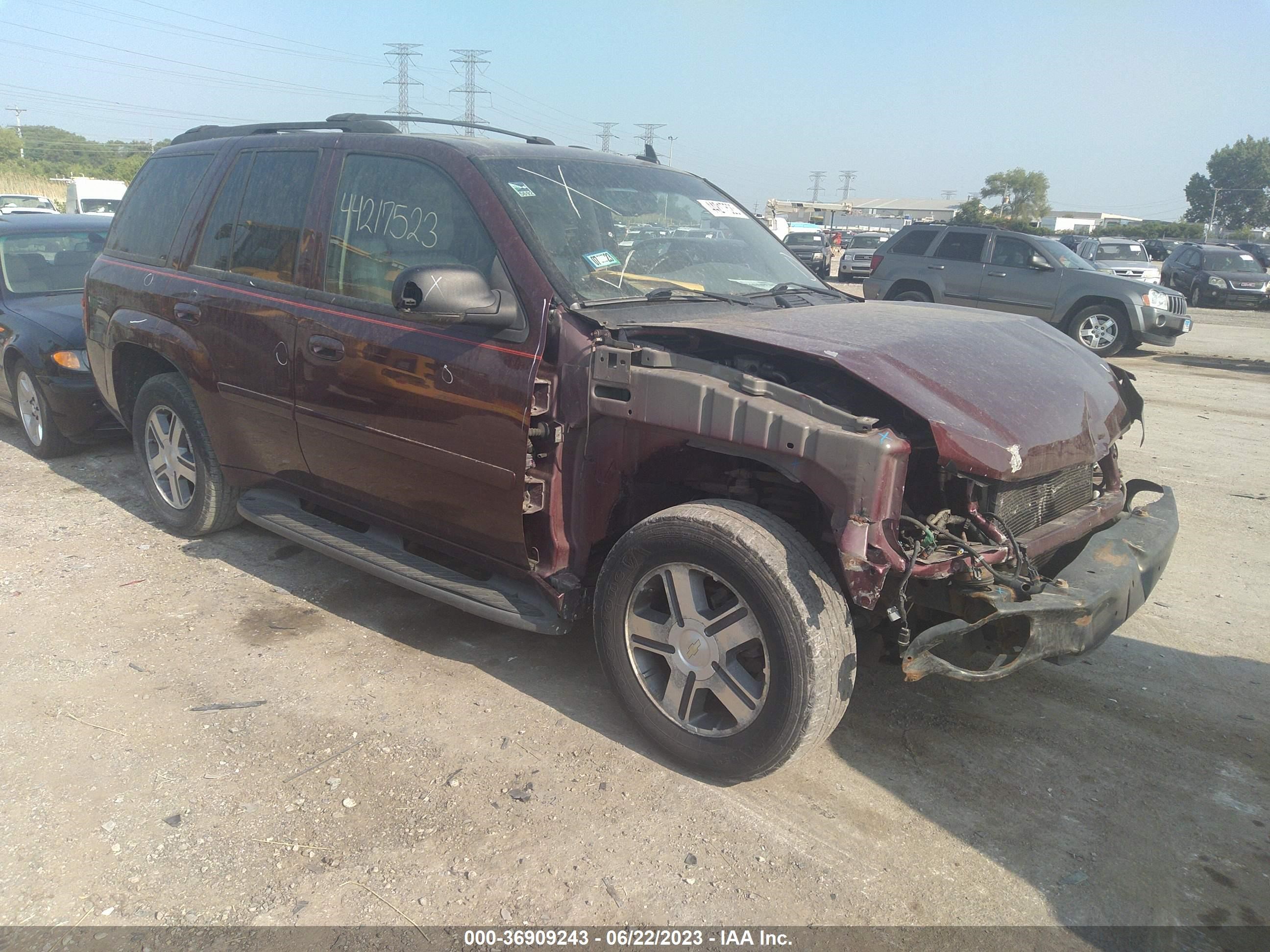 Photo 0 VIN: 1GNDT13S872227504 - CHEVROLET TRAILBLAZER 