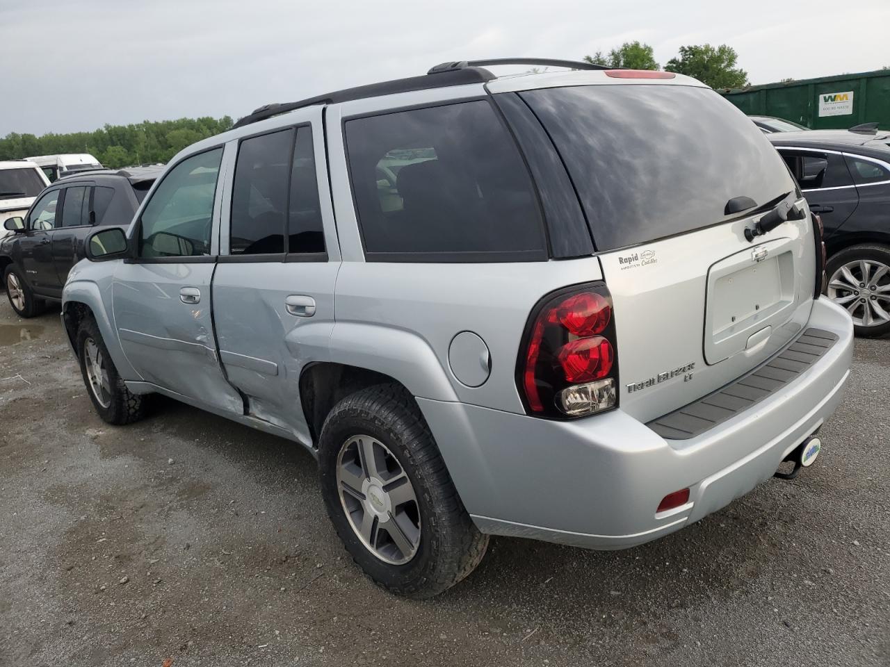 Photo 1 VIN: 1GNDT13S872255383 - CHEVROLET TRAILBLAZER 