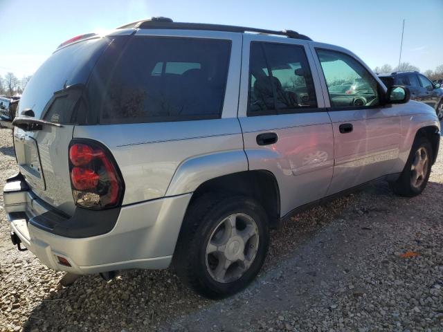 Photo 2 VIN: 1GNDT13S872279621 - CHEVROLET TRAILBLZR 