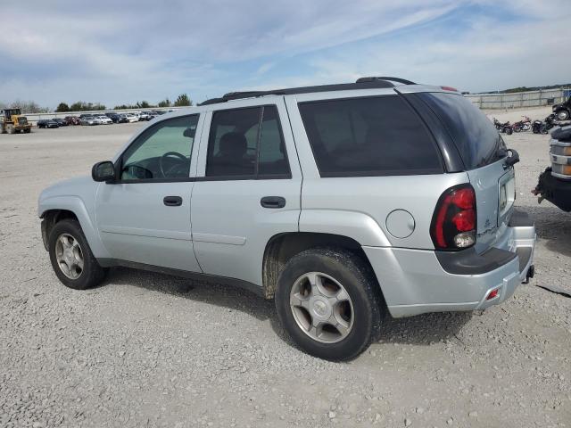 Photo 1 VIN: 1GNDT13S882208226 - CHEVROLET TRAILBLAZE 