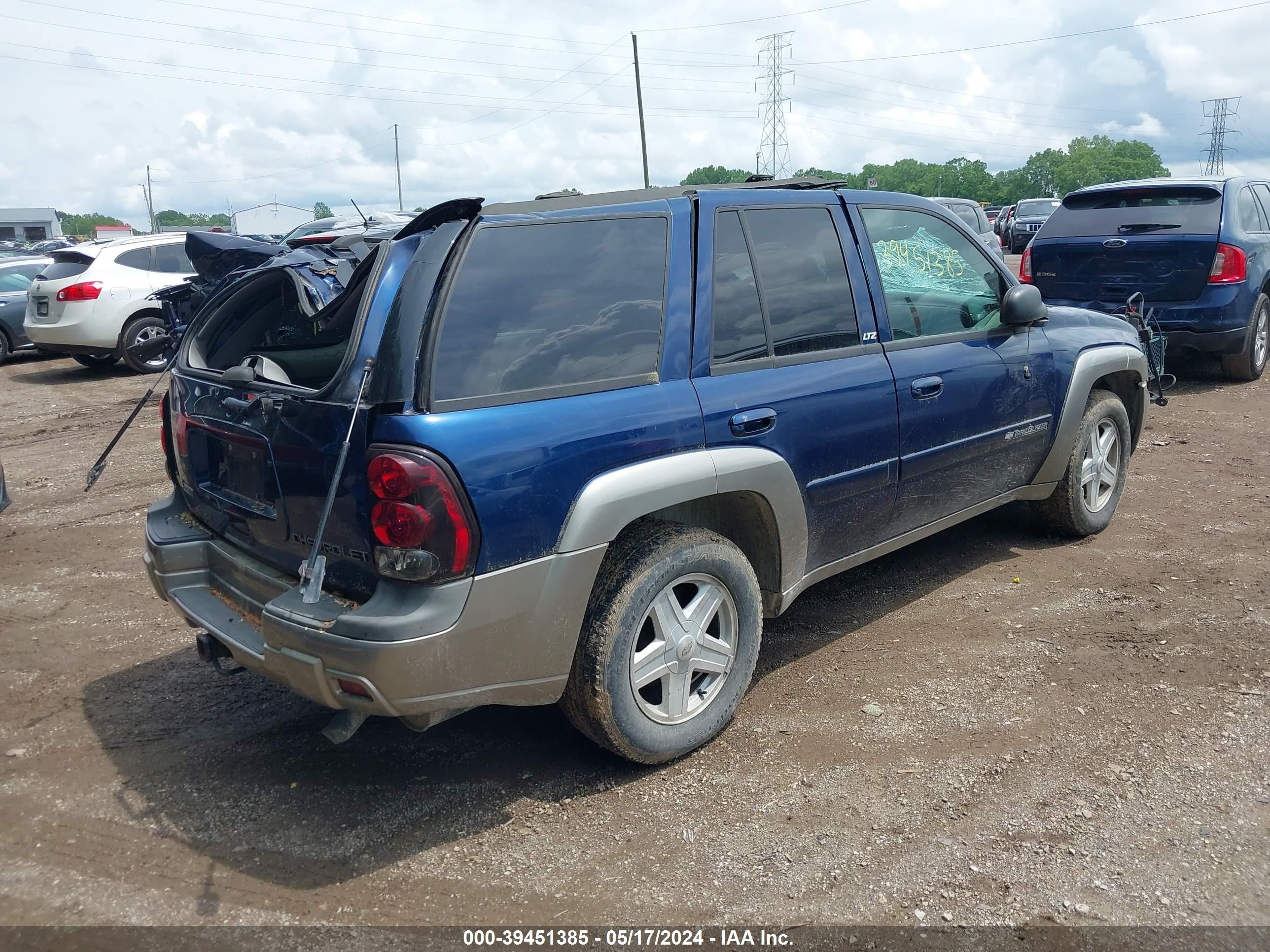 Photo 3 VIN: 1GNDT13S922291723 - CHEVROLET TRAILBLAZER 