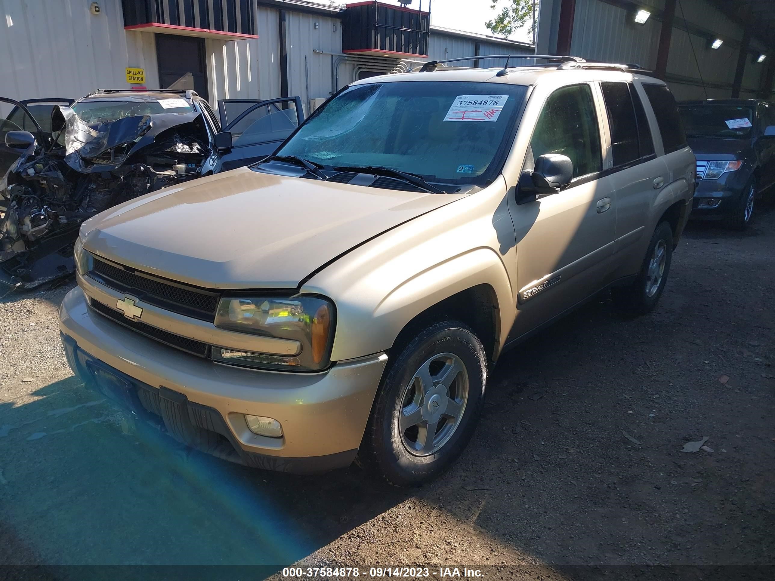 Photo 1 VIN: 1GNDT13S942258630 - CHEVROLET TRAILBLAZER 