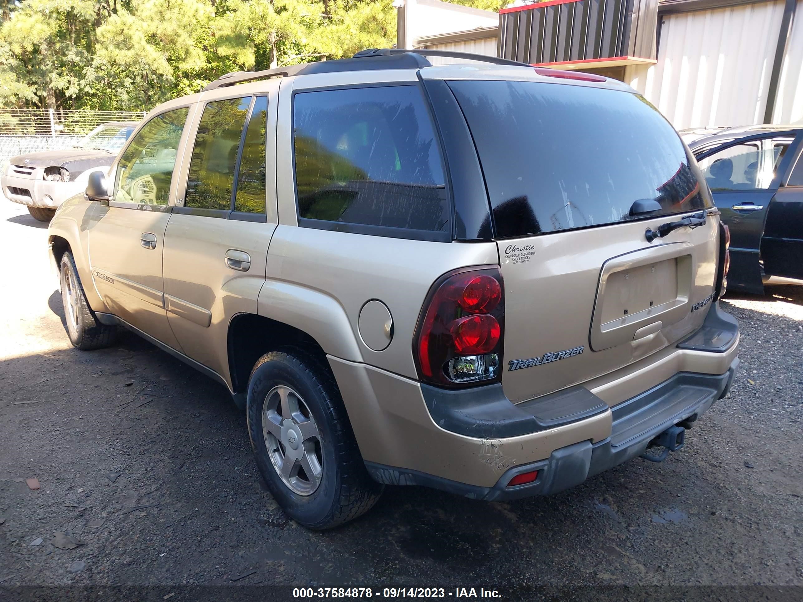 Photo 2 VIN: 1GNDT13S942258630 - CHEVROLET TRAILBLAZER 