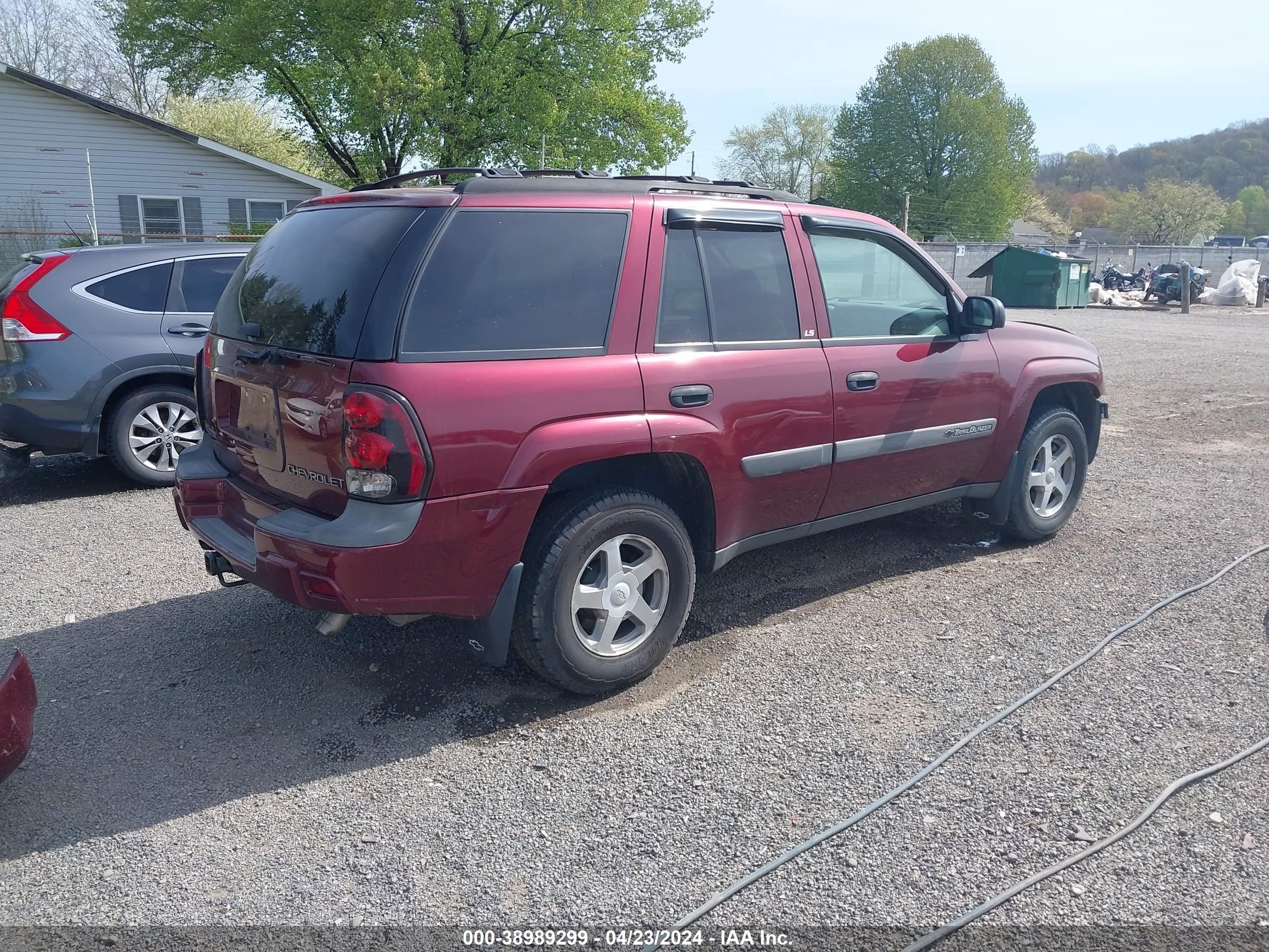 Photo 3 VIN: 1GNDT13S942343600 - CHEVROLET TRAILBLAZER 