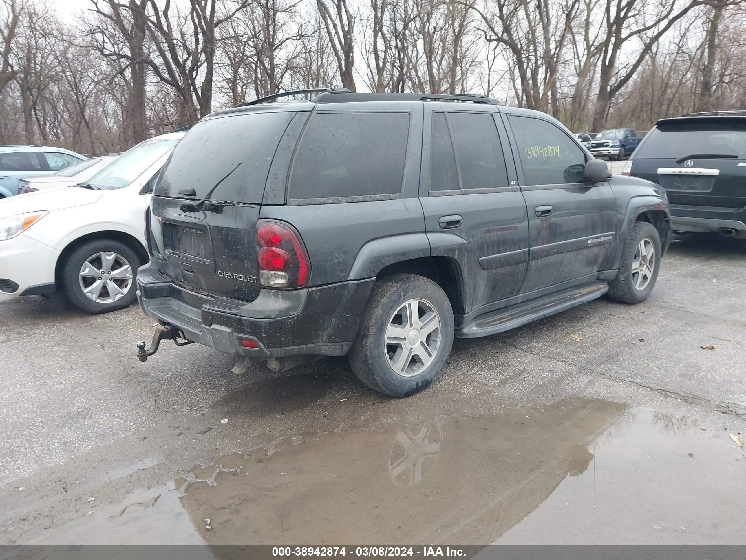 Photo 3 VIN: 1GNDT13S942357139 - CHEVROLET TRAILBLAZER 