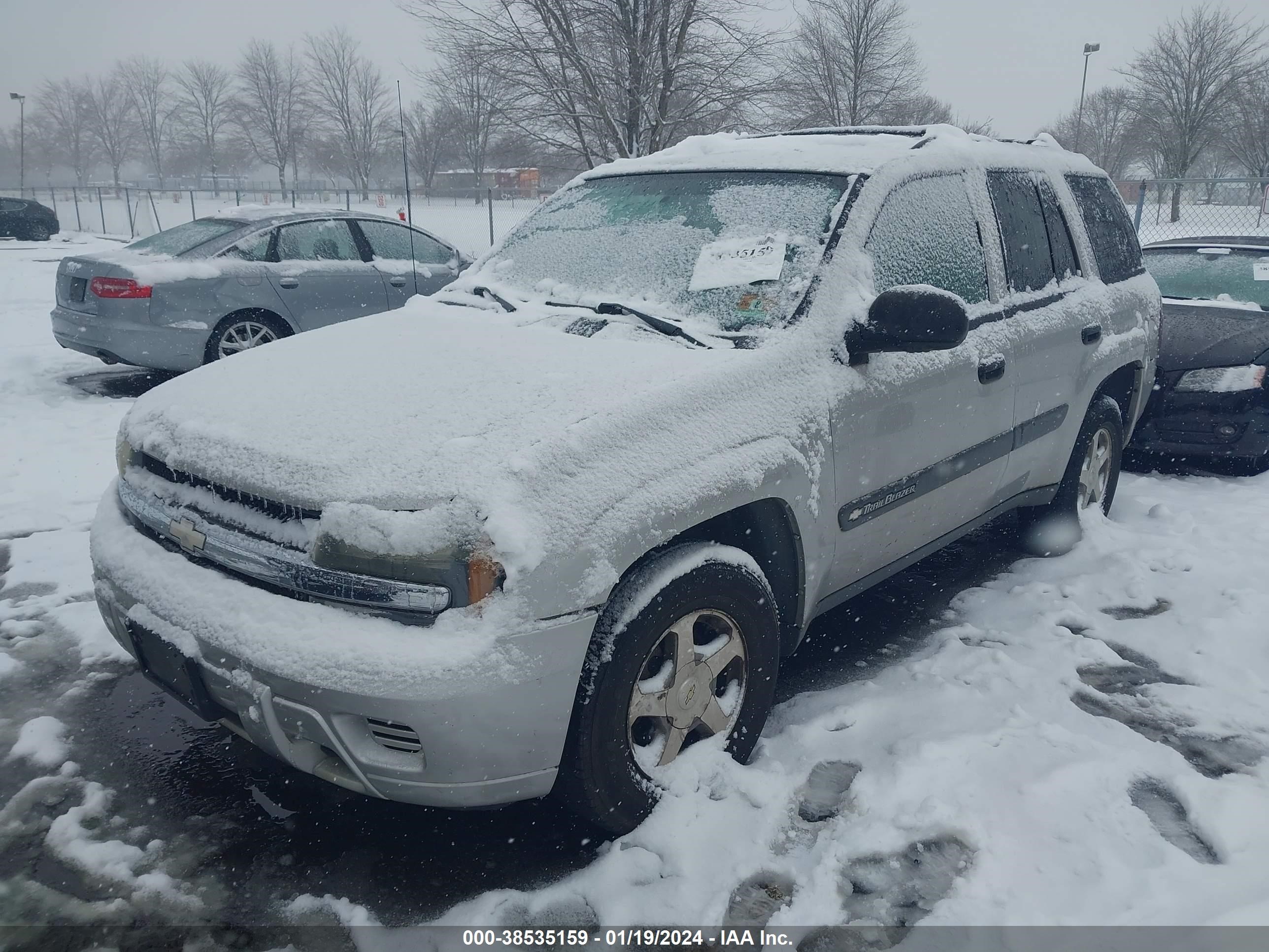 Photo 1 VIN: 1GNDT13S942359439 - CHEVROLET TRAILBLAZER 