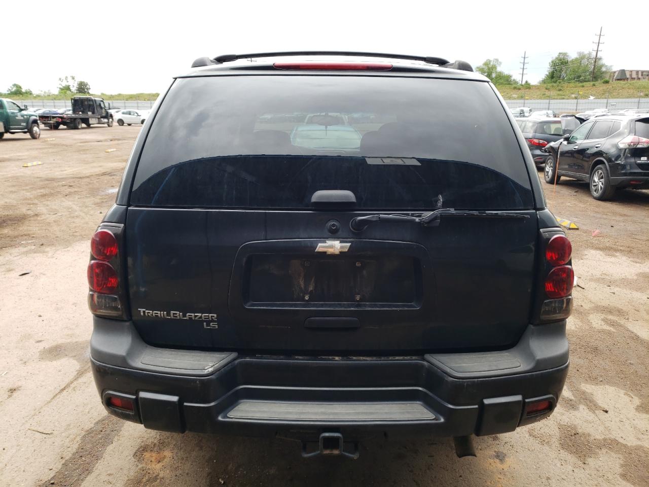 Photo 5 VIN: 1GNDT13S952203659 - CHEVROLET TRAILBLAZER 