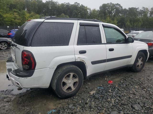 Photo 2 VIN: 1GNDT13S952383953 - CHEVROLET TRAILBLAZE 