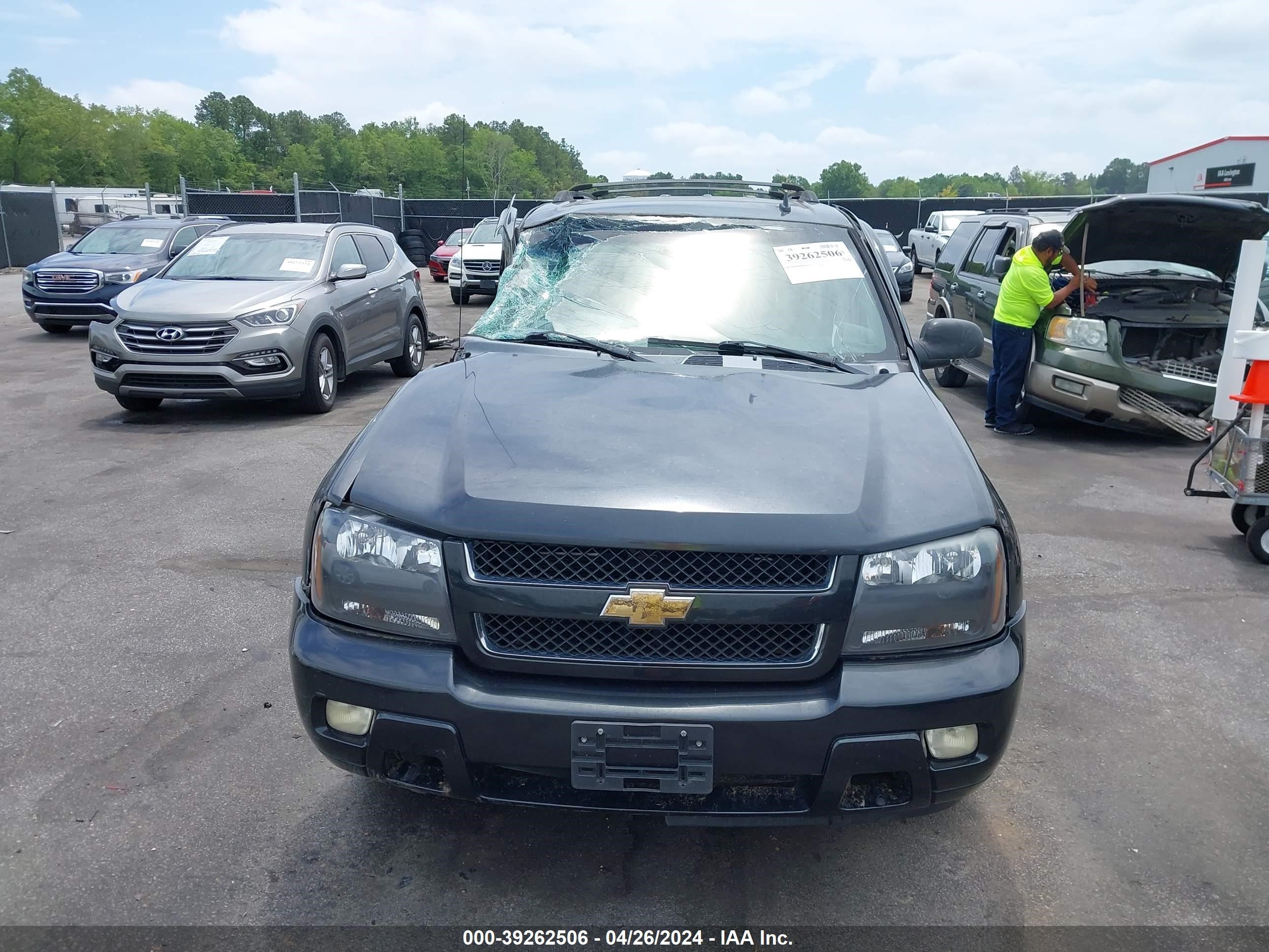 Photo 11 VIN: 1GNDT13S962145277 - CHEVROLET TRAILBLAZER 