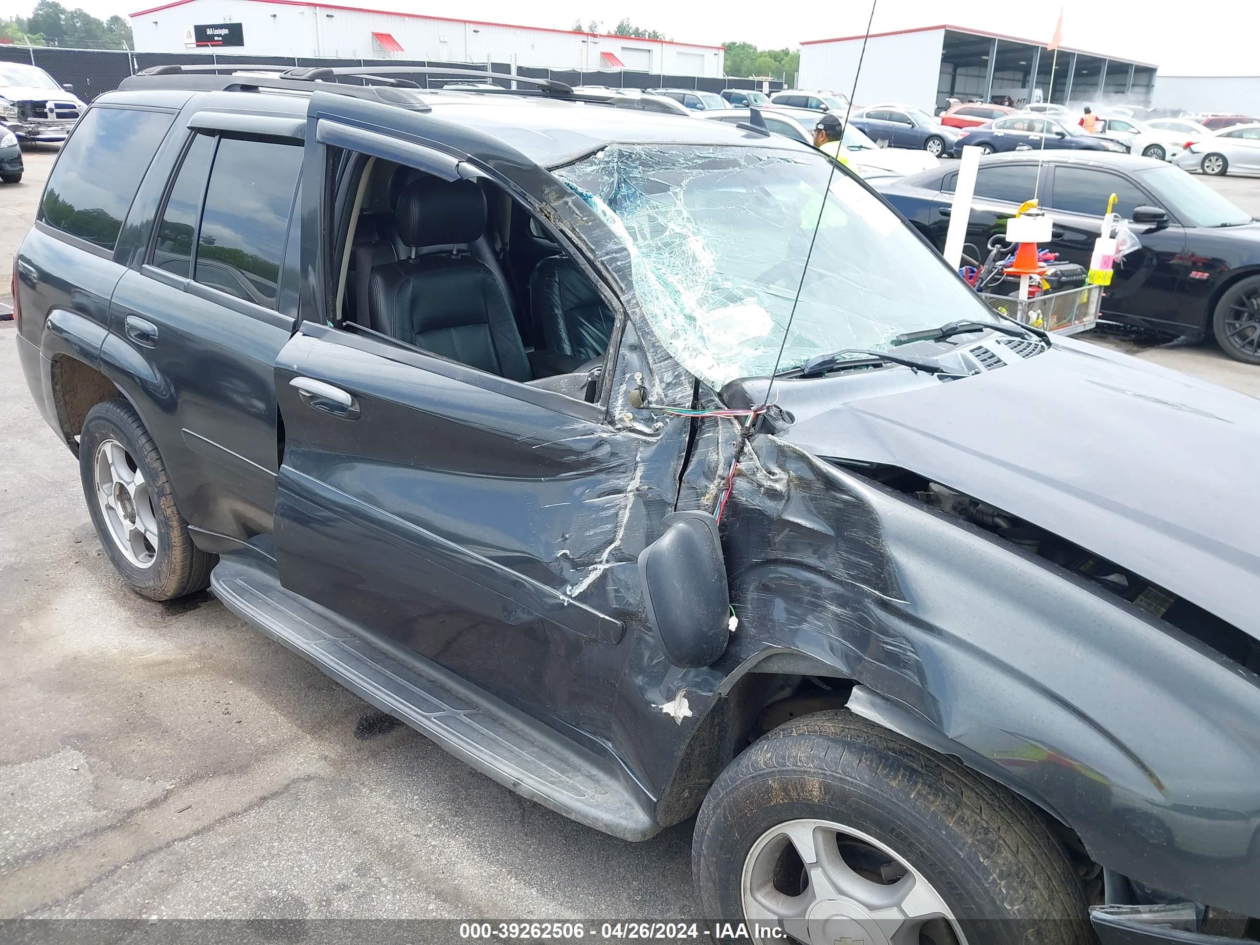 Photo 5 VIN: 1GNDT13S962145277 - CHEVROLET TRAILBLAZER 