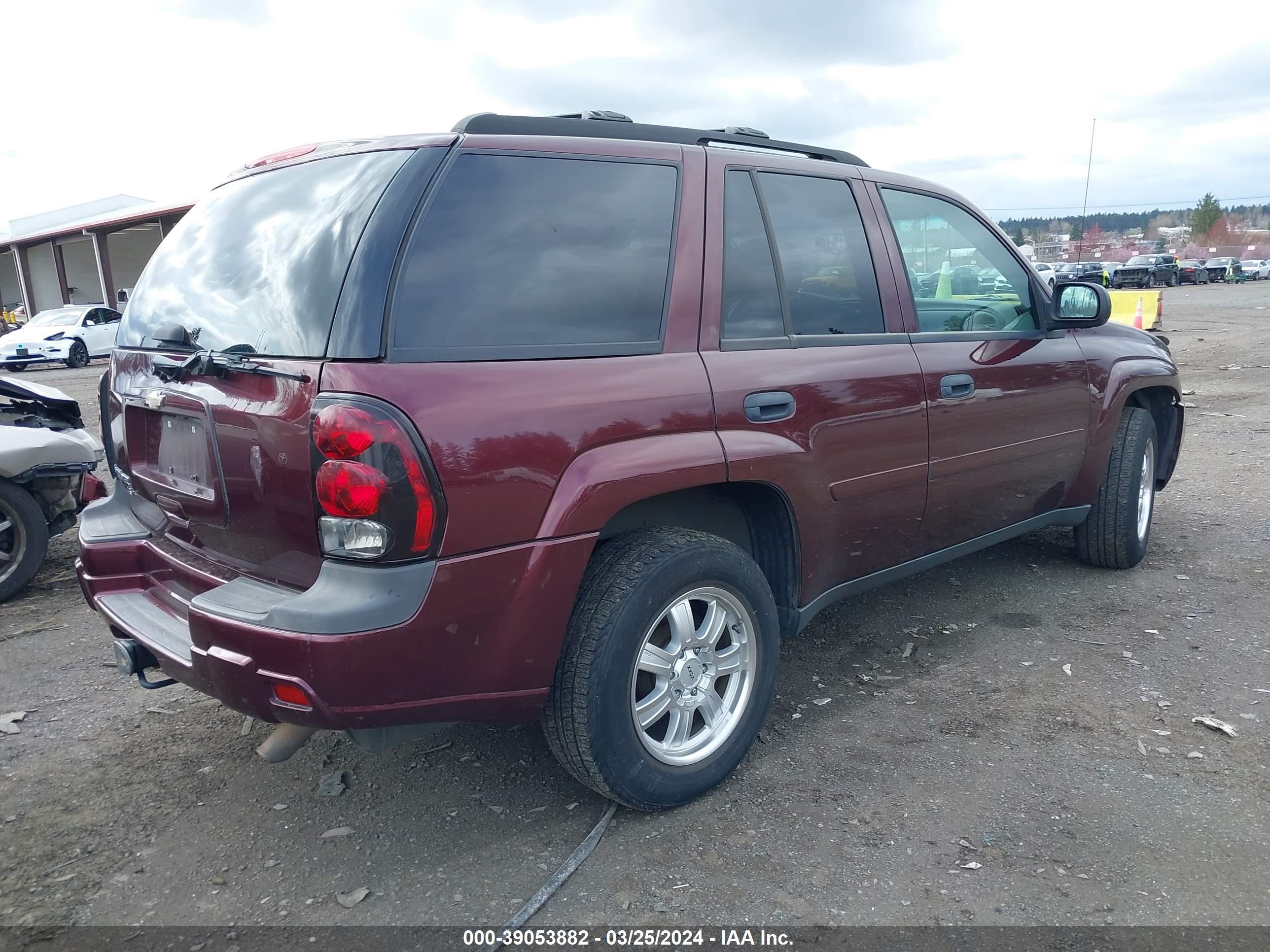 Photo 3 VIN: 1GNDT13S962276290 - CHEVROLET TRAILBLAZER 