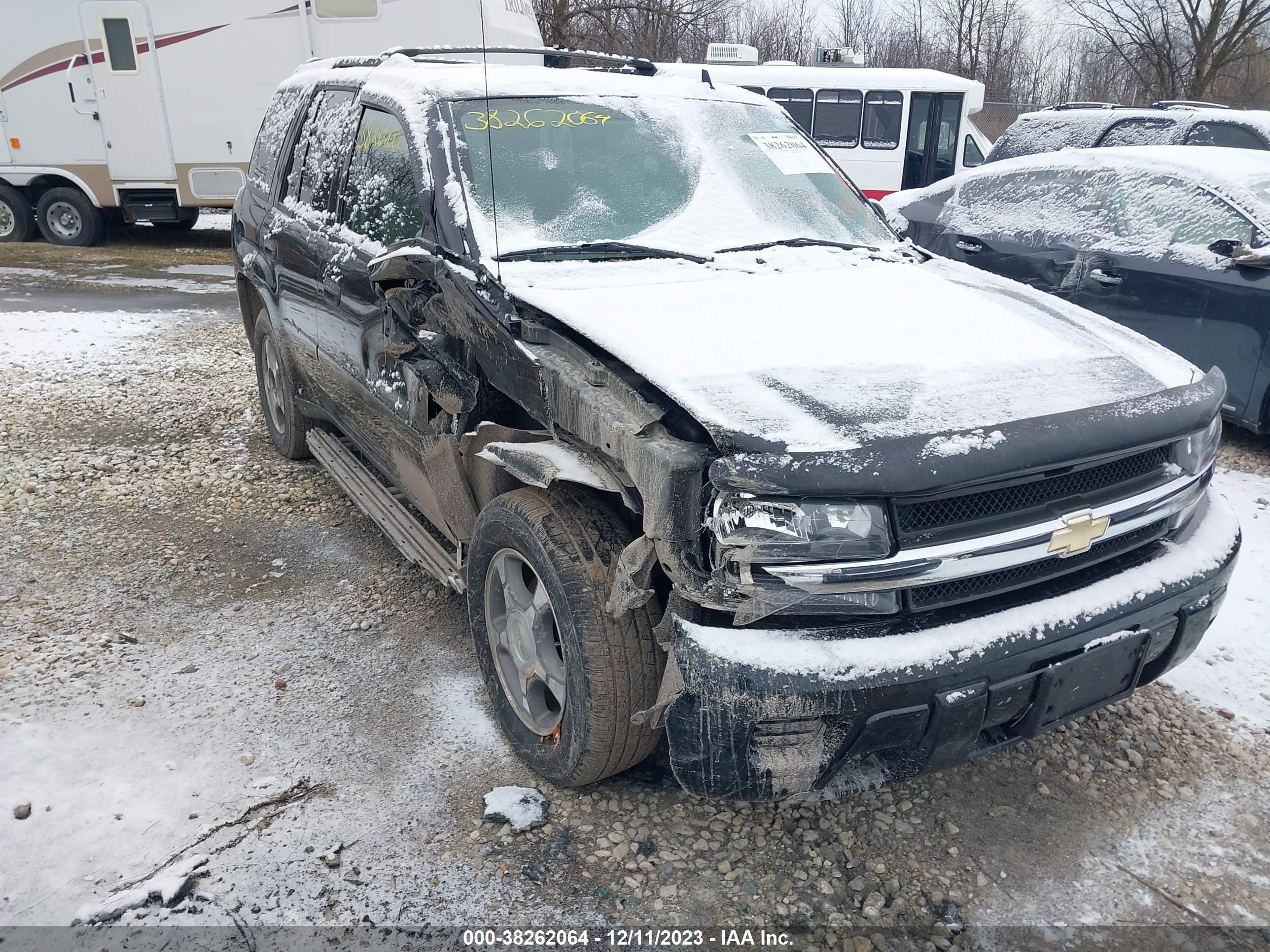 Photo 5 VIN: 1GNDT13S962322653 - CHEVROLET TRAILBLAZER 