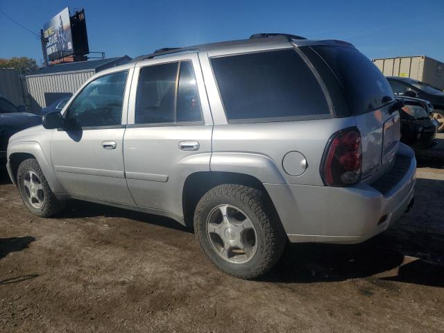 Photo 1 VIN: 1GNDT13S982133617 - CHEVROLET TRAILBLAZE 