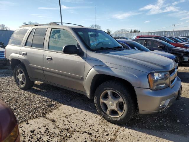 Photo 3 VIN: 1GNDT13S982138218 - CHEVROLET TRAILBLAZE 