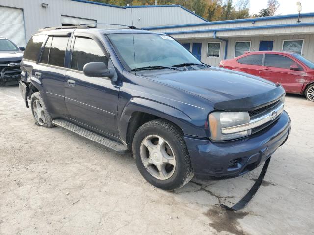 Photo 3 VIN: 1GNDT13S982142835 - CHEVROLET TRAILBLAZE 