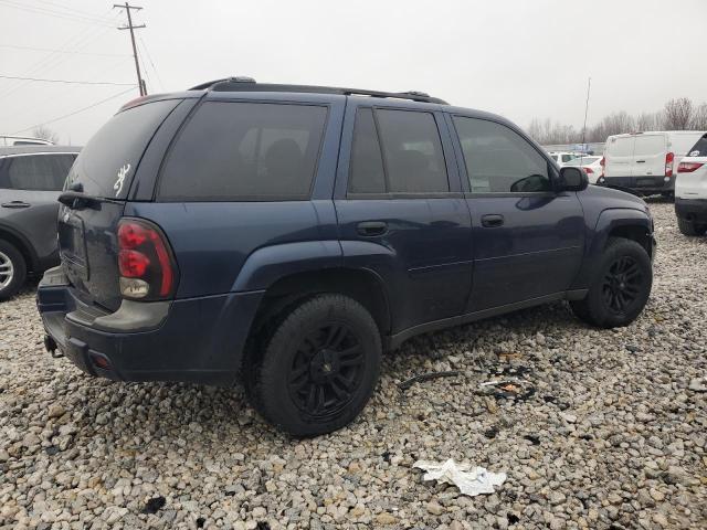 Photo 2 VIN: 1GNDT13S982255653 - CHEVROLET TRAILBLAZE 