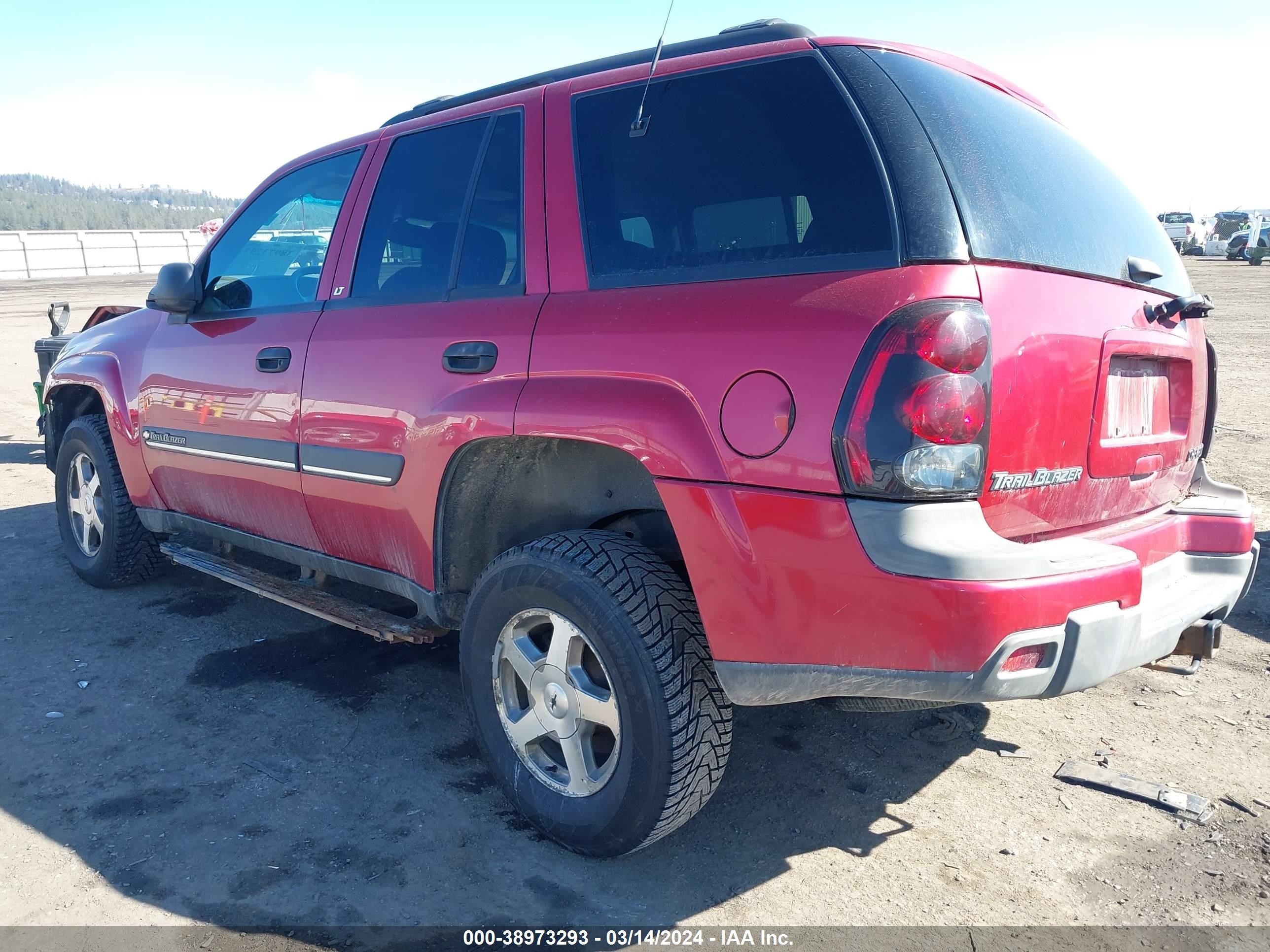 Photo 2 VIN: 1GNDT13SX22123721 - CHEVROLET TRAILBLAZER 