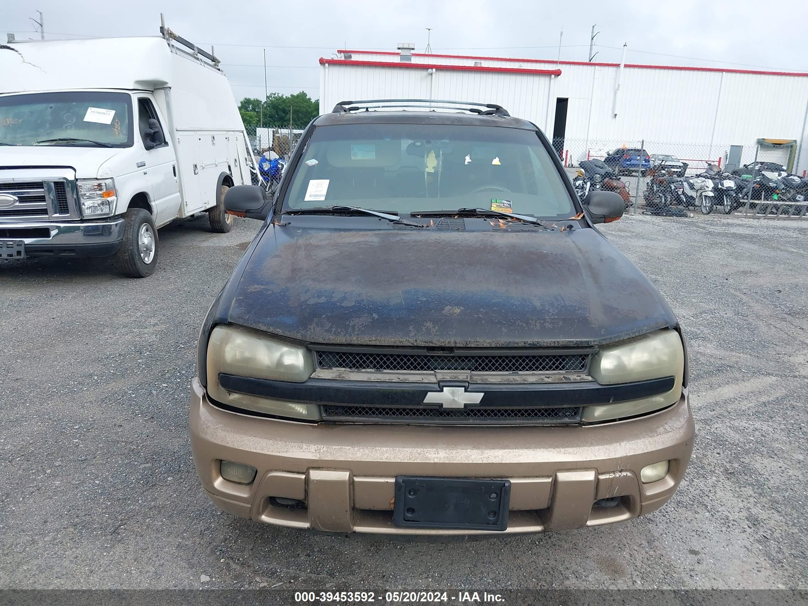 Photo 5 VIN: 1GNDT13SX22334210 - CHEVROLET TRAILBLAZER 