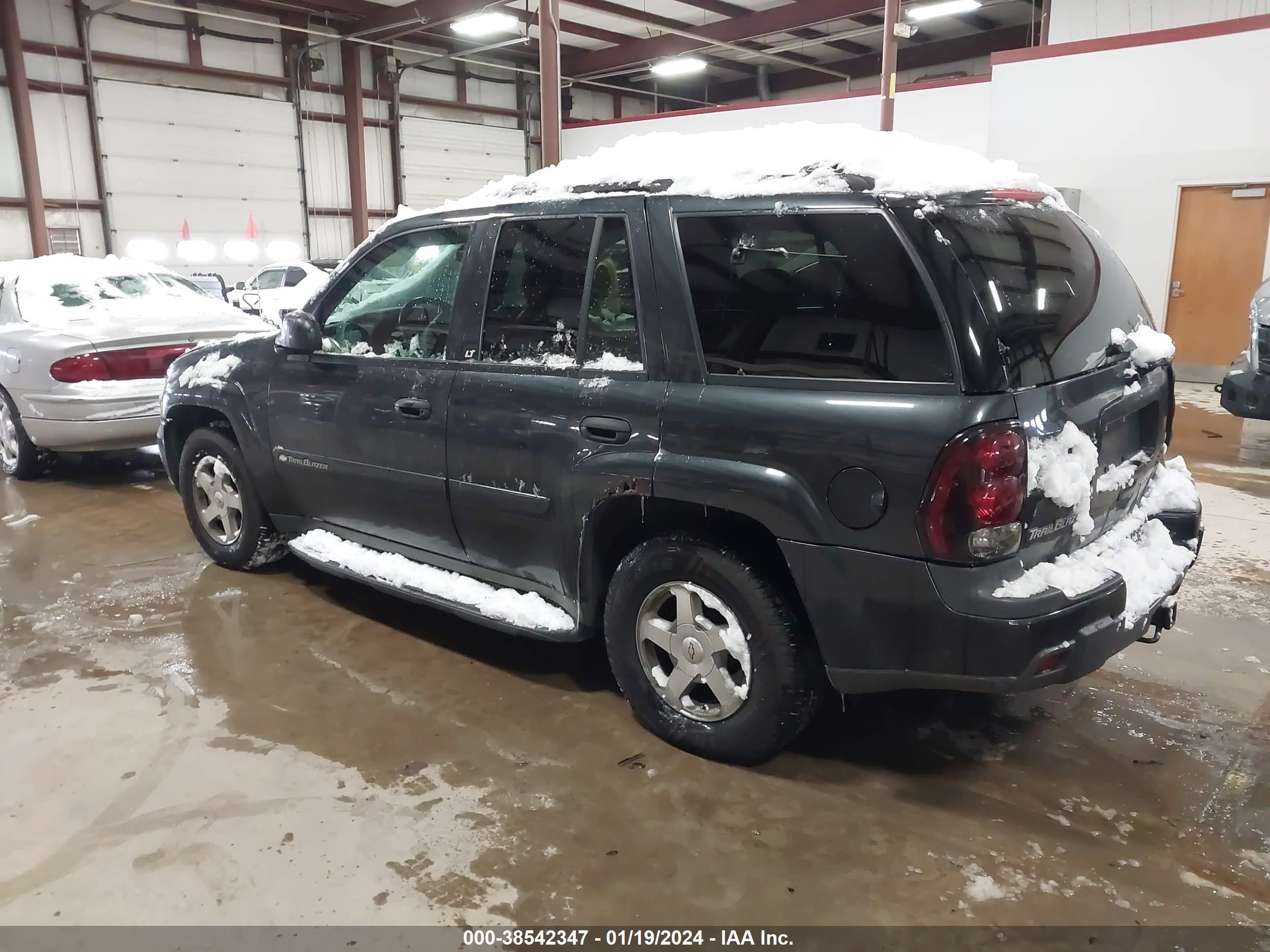 Photo 2 VIN: 1GNDT13SX32195214 - CHEVROLET TRAILBLAZER 