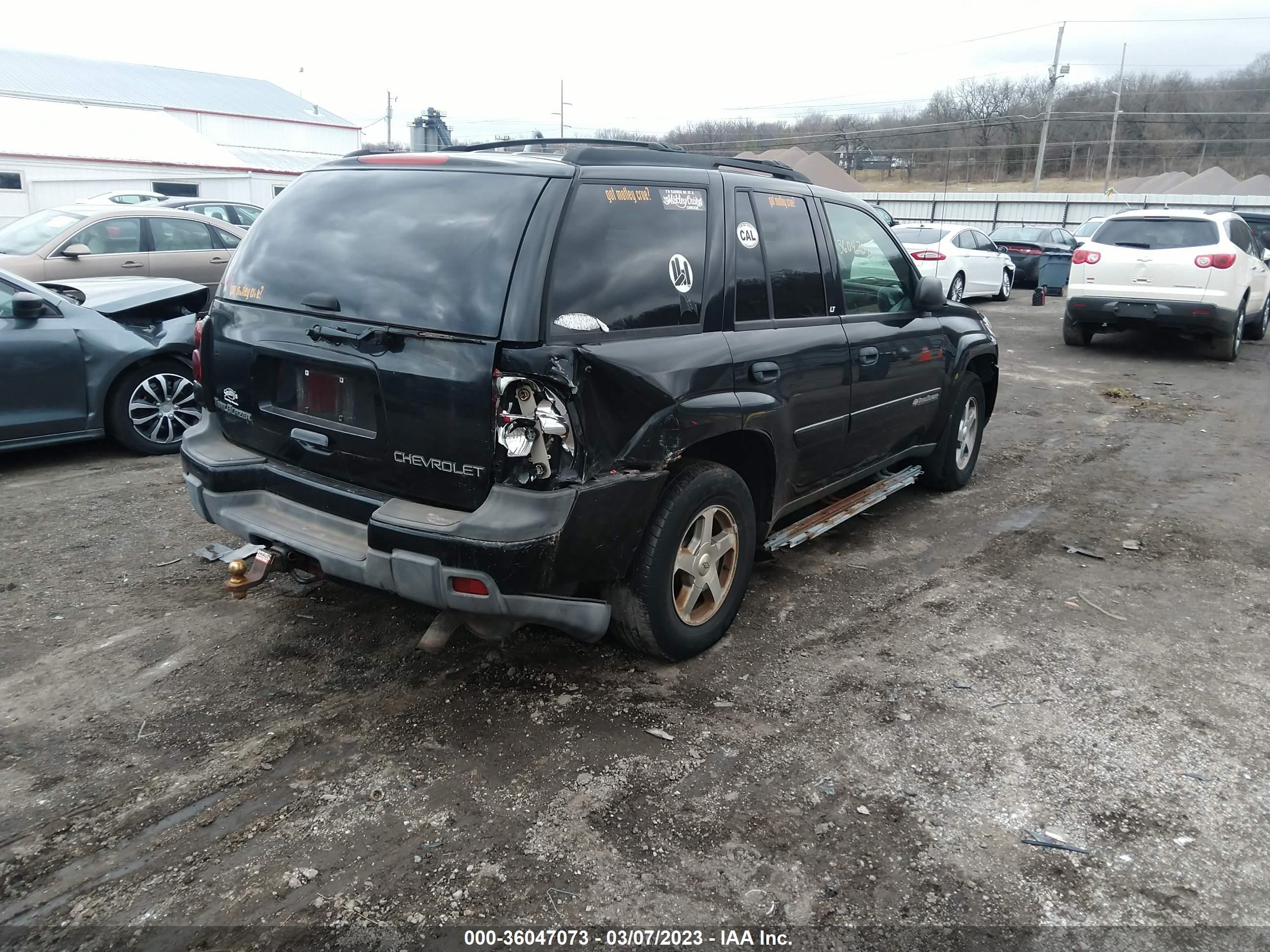 Photo 3 VIN: 1GNDT13SX32213419 - CHEVROLET TRAILBLAZER 