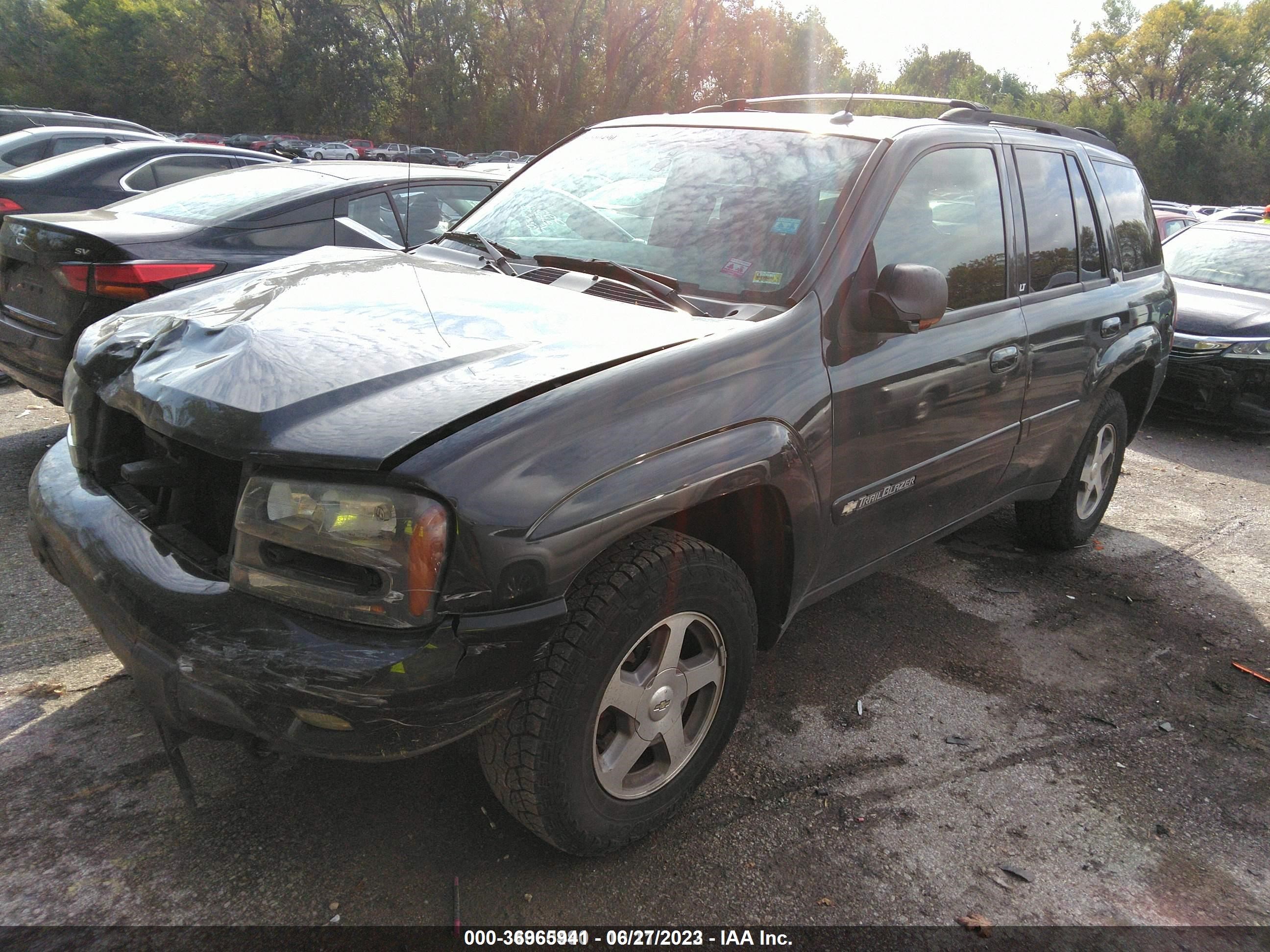 Photo 1 VIN: 1GNDT13SX42272066 - CHEVROLET TRAILBLAZER 