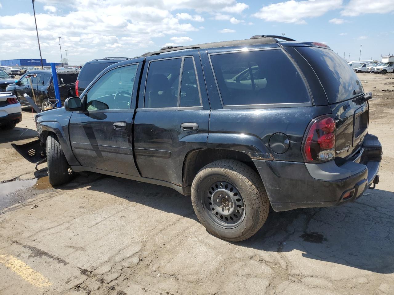 Photo 1 VIN: 1GNDT13SX72216200 - CHEVROLET TRAILBLAZER 