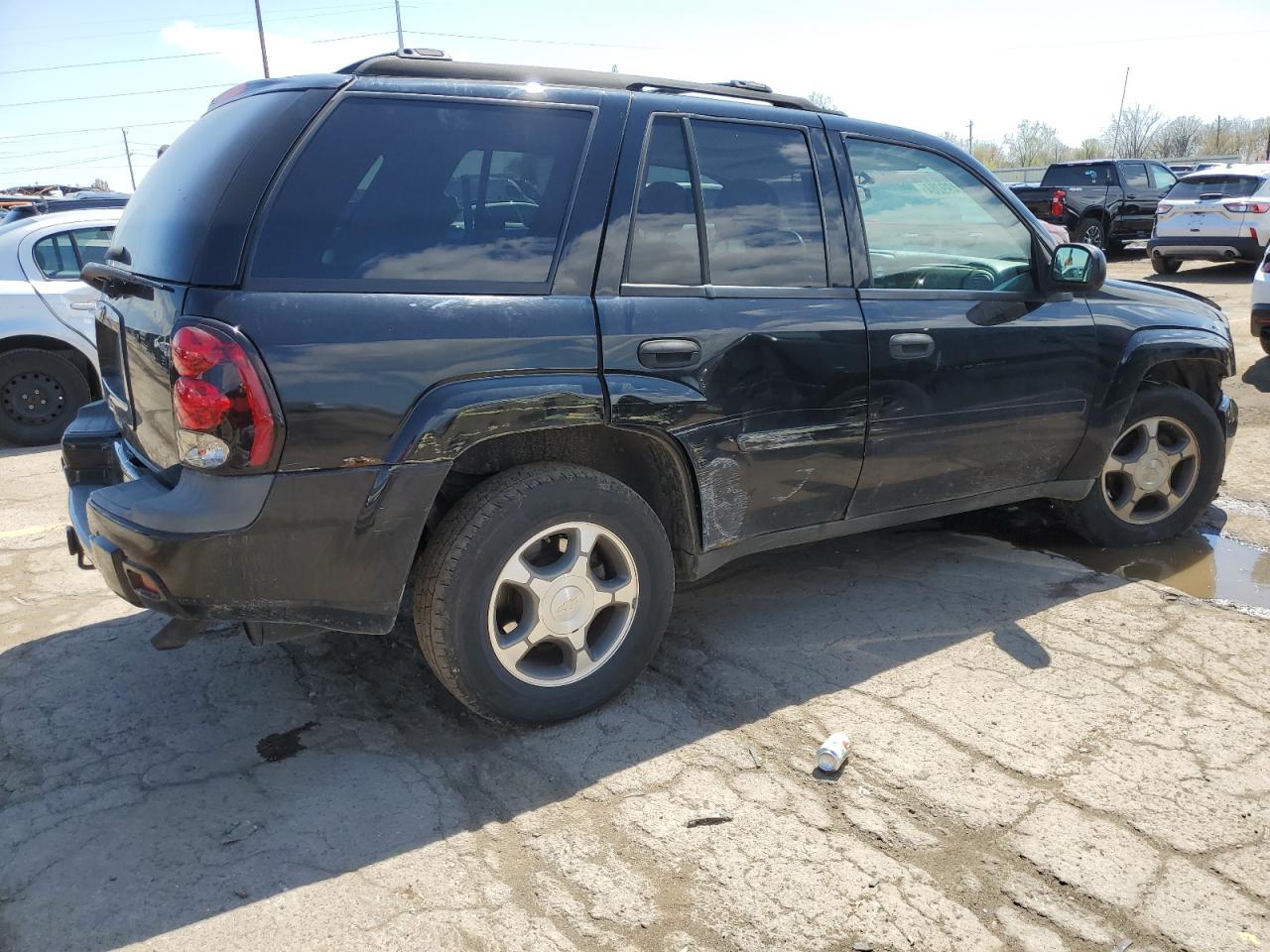 Photo 2 VIN: 1GNDT13SX72216200 - CHEVROLET TRAILBLAZER 