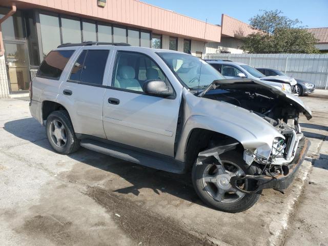 Photo 3 VIN: 1GNDT13SX72218741 - CHEVROLET TRAILBLAZE 