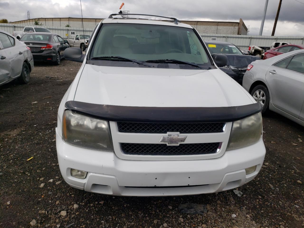 Photo 4 VIN: 1GNDT13SX82113537 - CHEVROLET TRAILBLAZER 