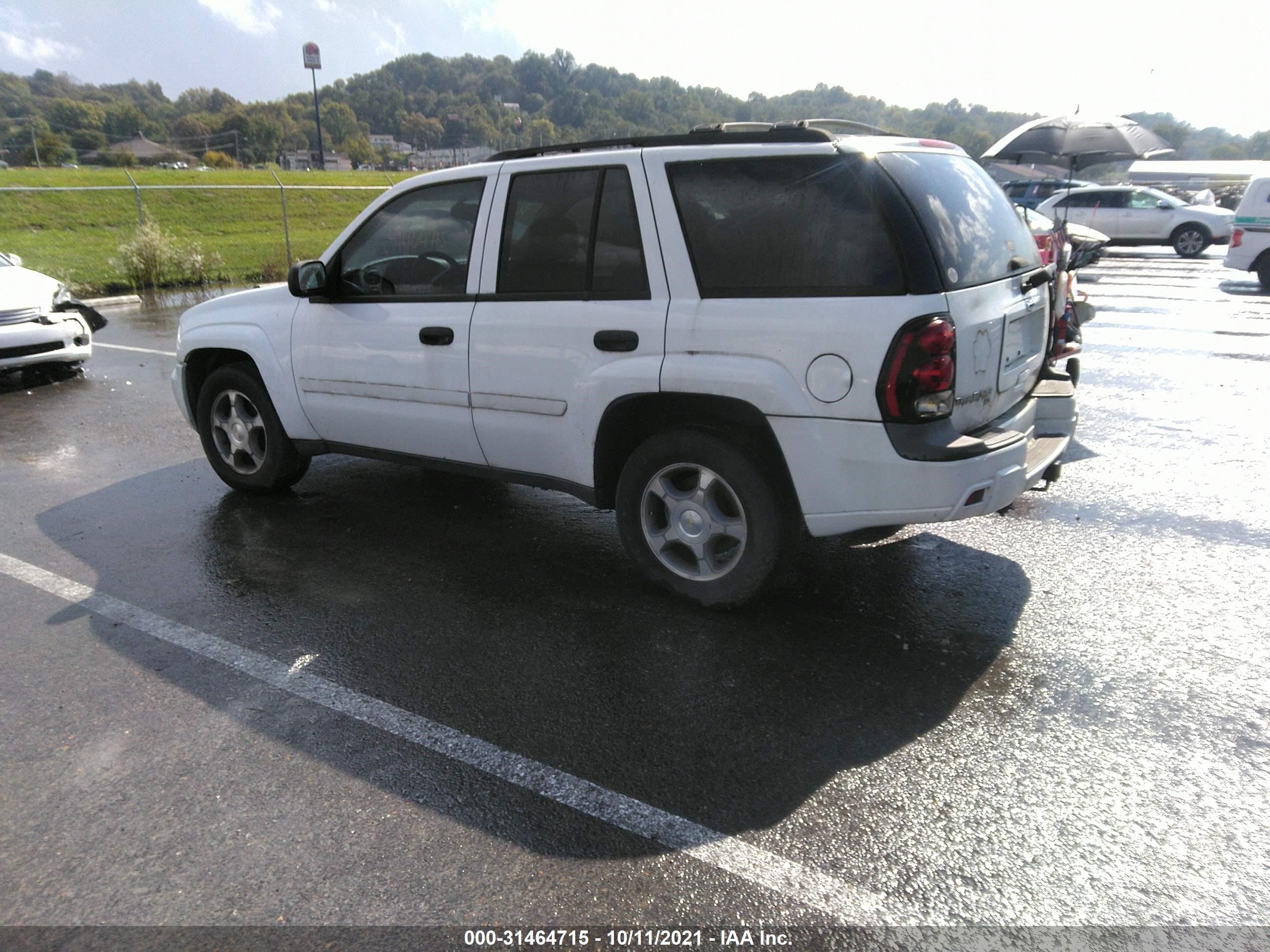 Photo 2 VIN: 1GNDT13SX82171373 - CHEVROLET TRAILBLAZER 