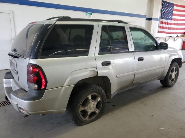 Photo 2 VIN: 1GNDT13SX82177092 - CHEVROLET TRAILBLZR 