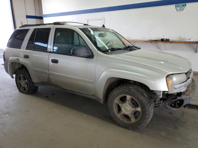 Photo 3 VIN: 1GNDT13SX82177092 - CHEVROLET TRAILBLZR 