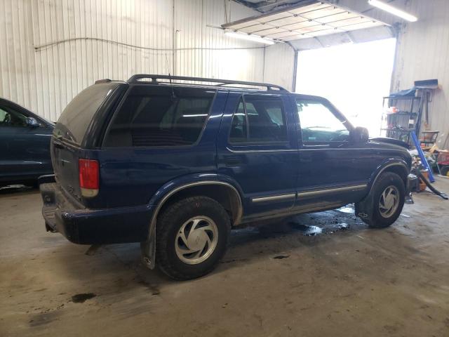 Photo 2 VIN: 1GNDT13W01K224400 - CHEVROLET BLAZER 