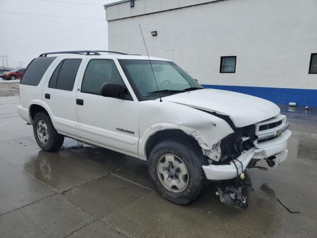 Photo 3 VIN: 1GNDT13W02K205430 - CHEVROLET BLAZER 