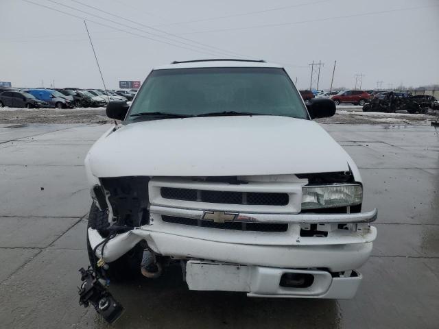 Photo 4 VIN: 1GNDT13W02K205430 - CHEVROLET BLAZER 