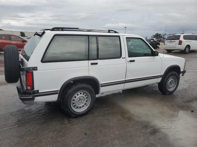 Photo 2 VIN: 1GNDT13W0R0169826 - CHEVROLET BLAZER 