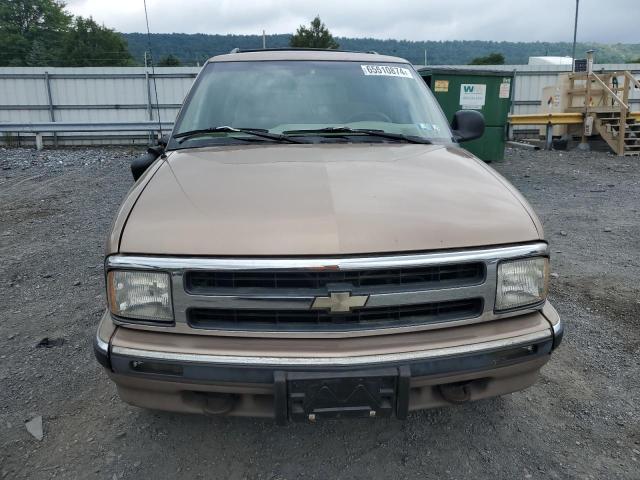 Photo 4 VIN: 1GNDT13W0T2261109 - CHEVROLET BLAZER 