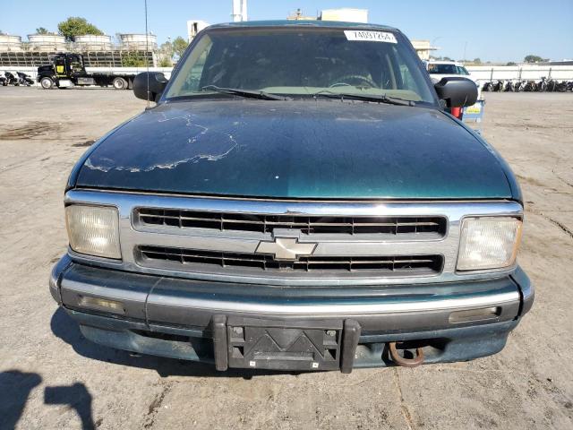 Photo 4 VIN: 1GNDT13W0TK159549 - CHEVROLET BLAZER 