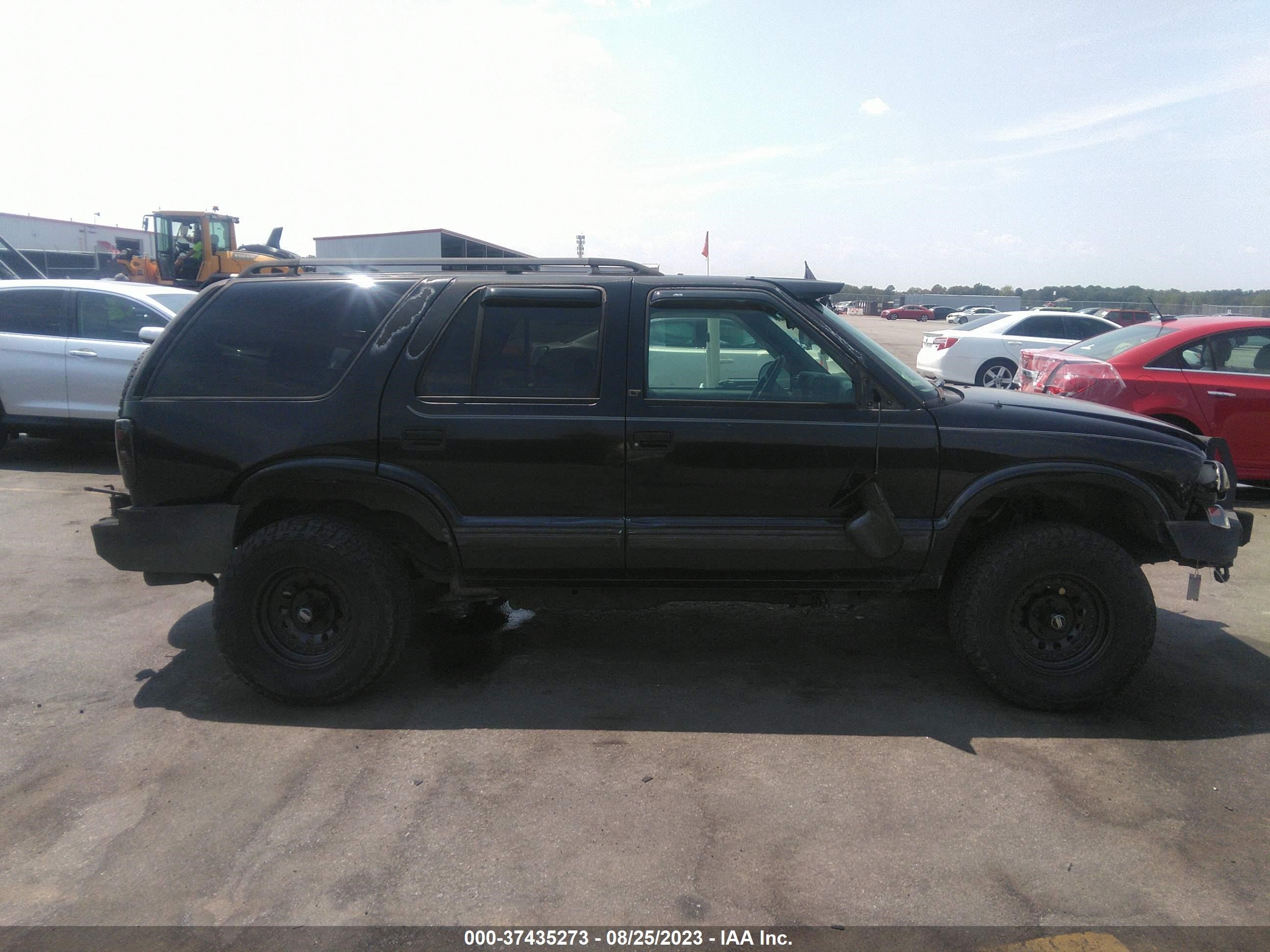 Photo 12 VIN: 1GNDT13W0VK159960 - CHEVROLET BLAZER 