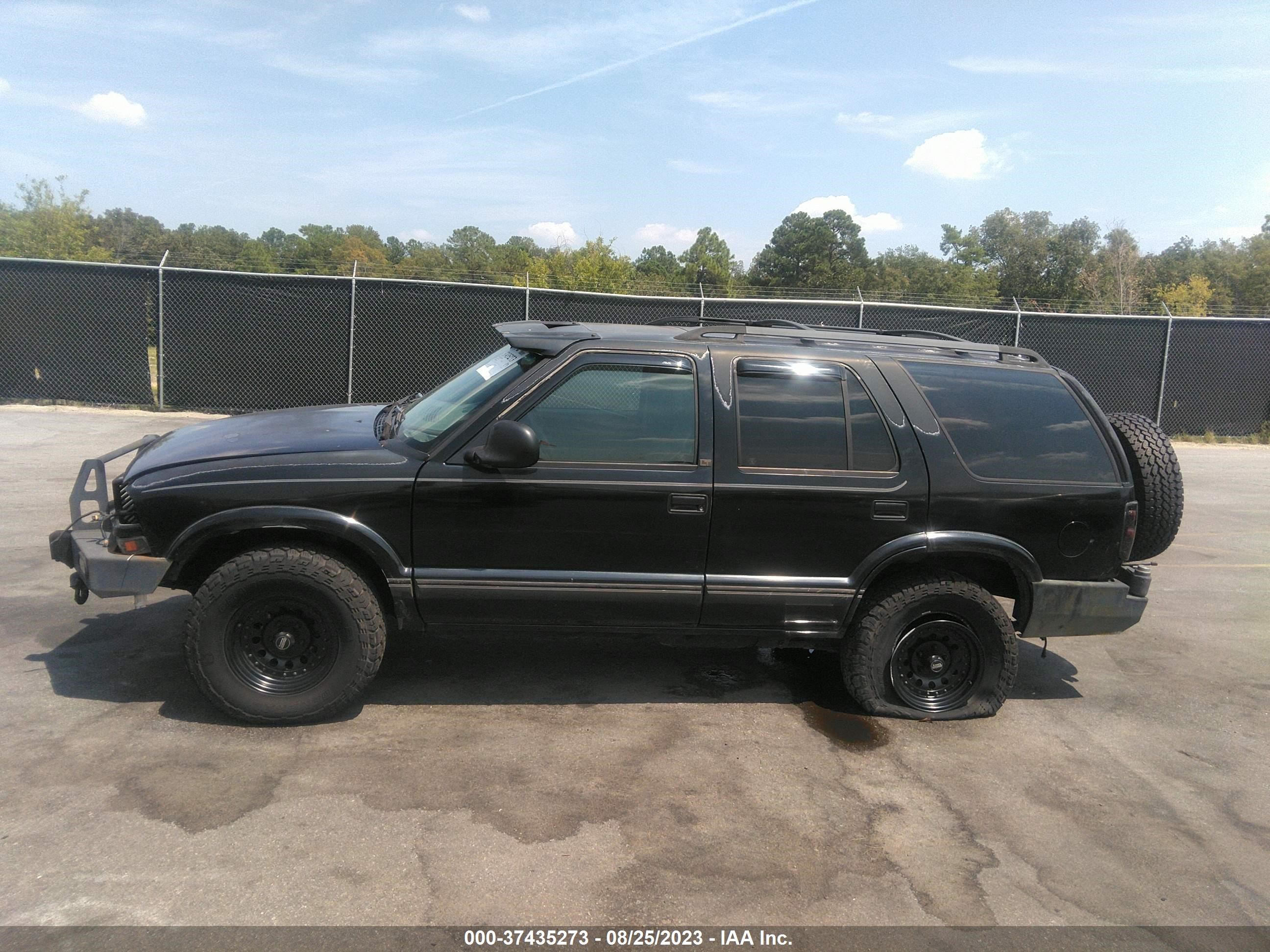 Photo 13 VIN: 1GNDT13W0VK159960 - CHEVROLET BLAZER 