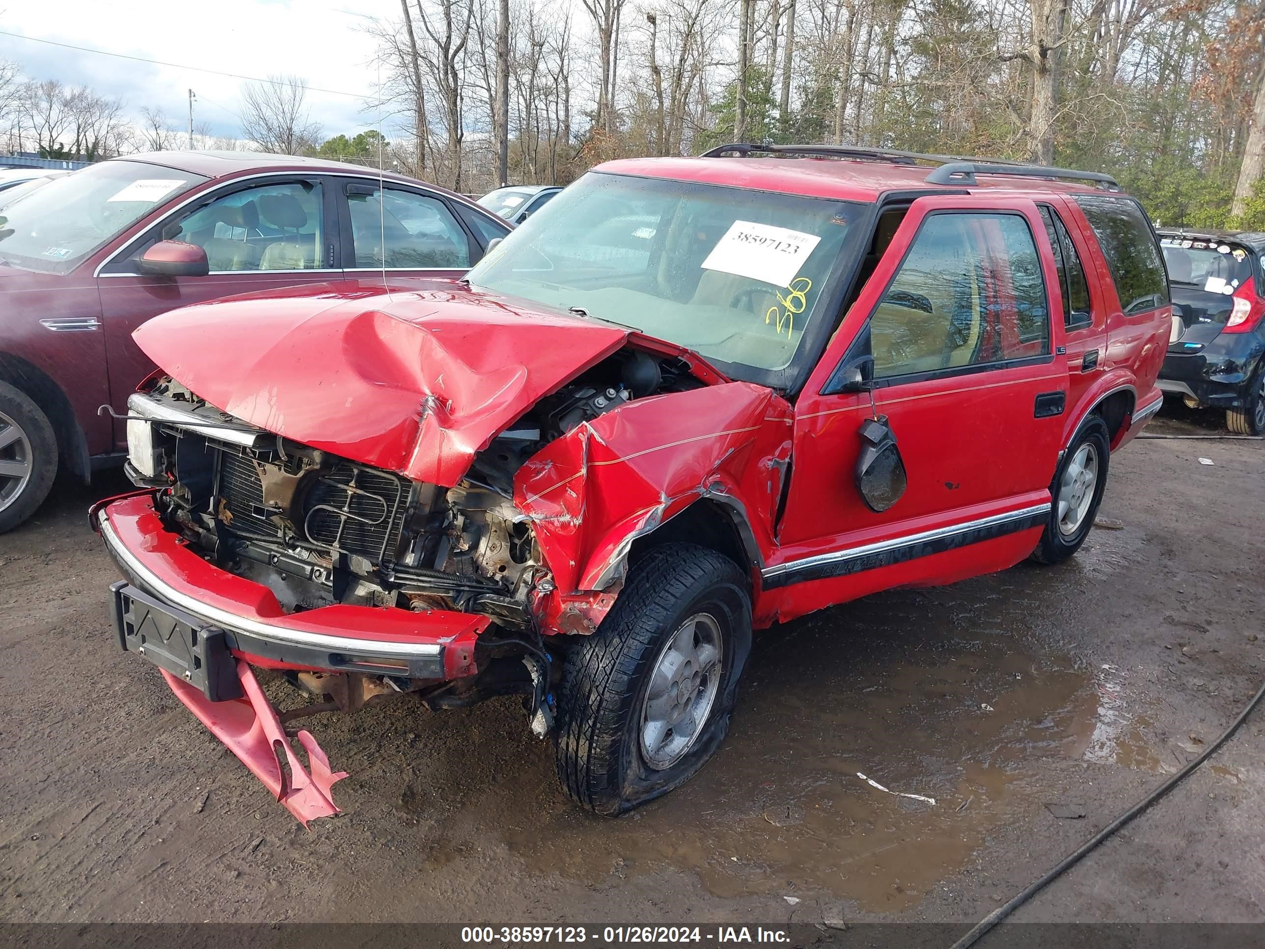 Photo 1 VIN: 1GNDT13W0VK247259 - CHEVROLET BLAZER 