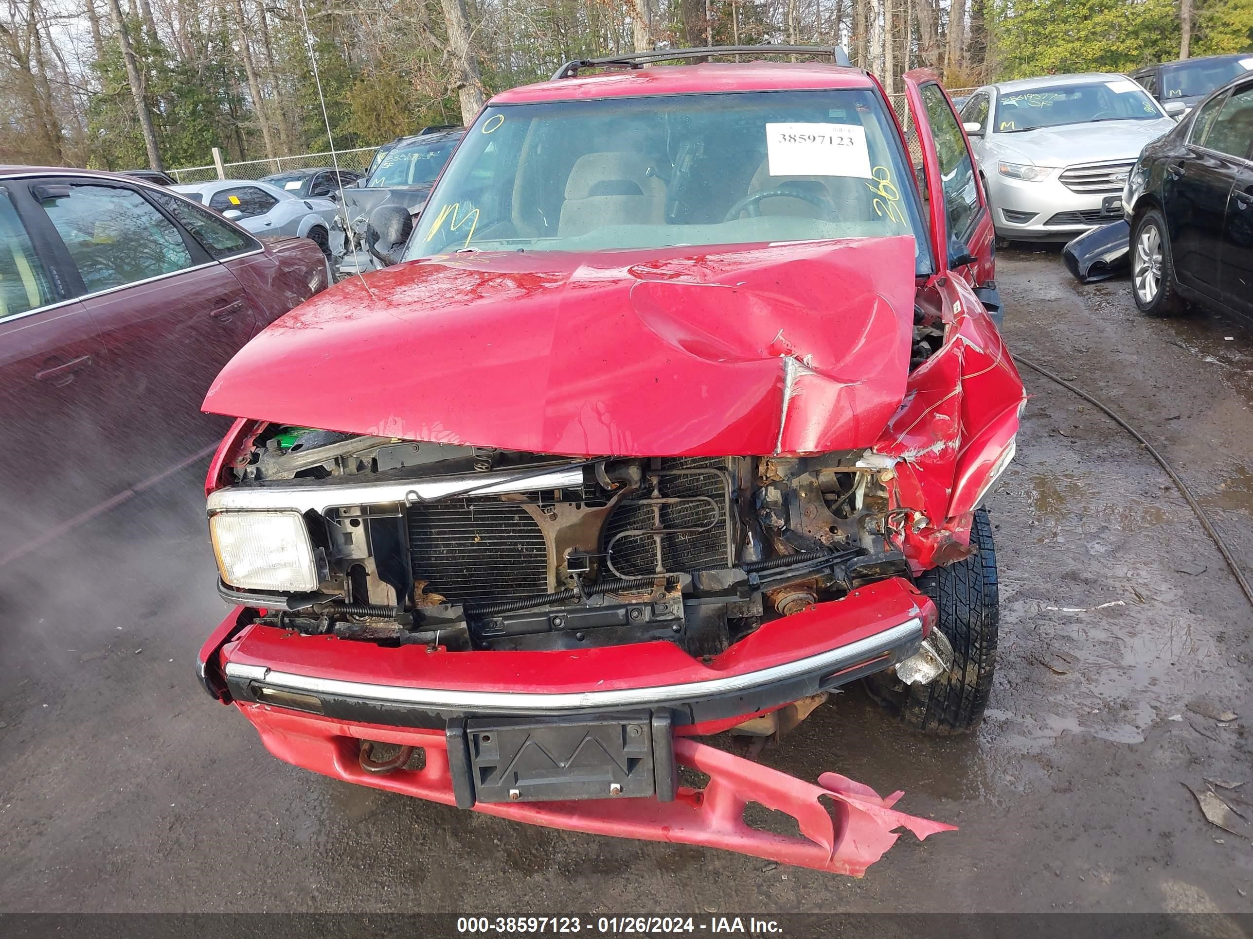 Photo 11 VIN: 1GNDT13W0VK247259 - CHEVROLET BLAZER 