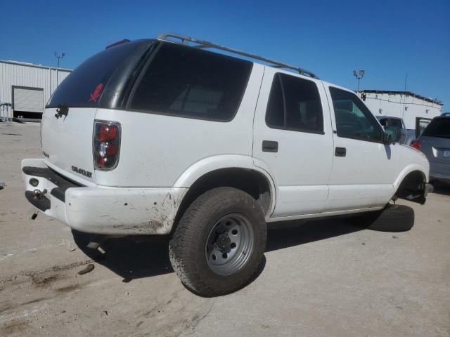 Photo 2 VIN: 1GNDT13W0W2139791 - CHEVROLET BLAZER 