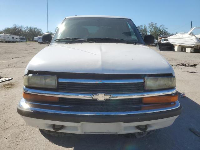 Photo 4 VIN: 1GNDT13W0W2139791 - CHEVROLET BLAZER 