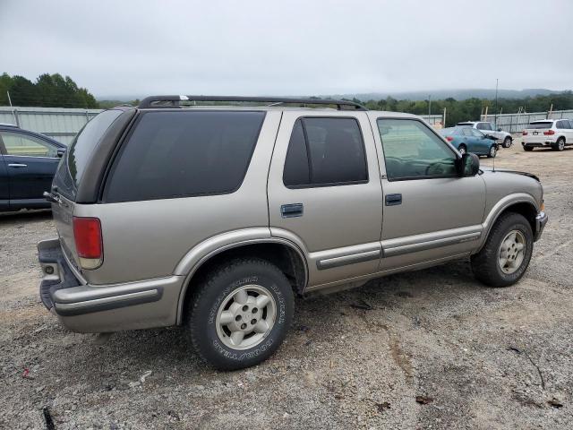 Photo 2 VIN: 1GNDT13W0X2195151 - CHEVROLET BLAZER 