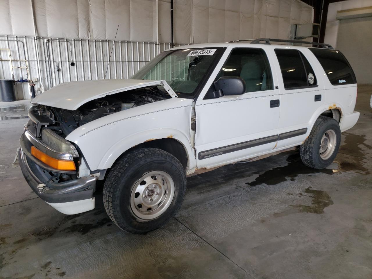 Photo 0 VIN: 1GNDT13W0Y2130317 - CHEVROLET BLAZER 