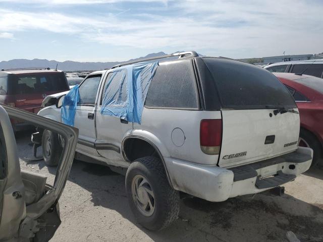 Photo 1 VIN: 1GNDT13W0Y2374291 - CHEVROLET BLAZER 